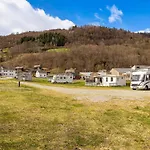 Ulvik Camping مكان تخييم