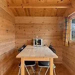 Ulvik Camping مكان تخييم أولفيك