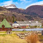 مكان تخييم Ulvik Camping