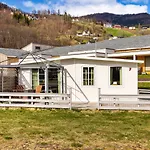 Ulvik Camping * أولفيك